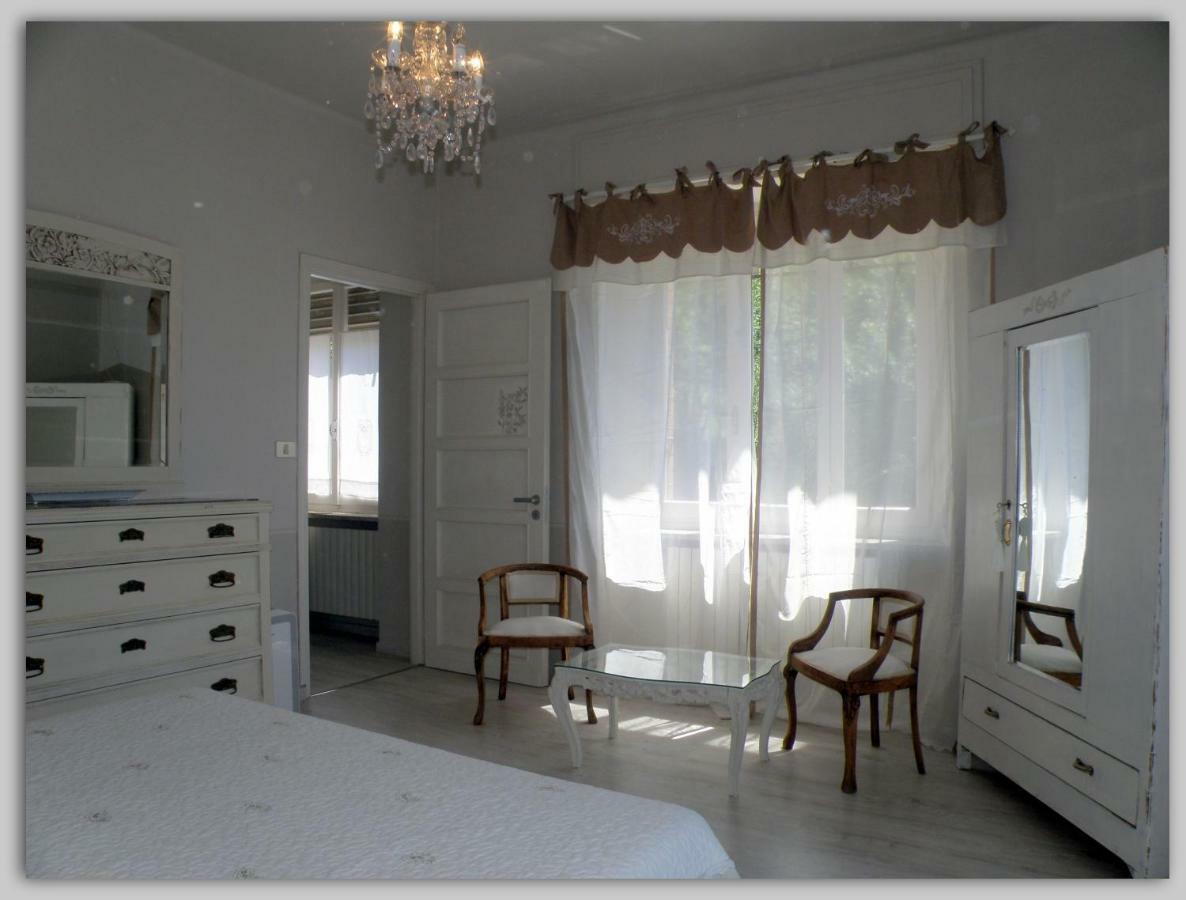 مبيت وإفطار Melazzo Cascina Luvot المظهر الخارجي الصورة