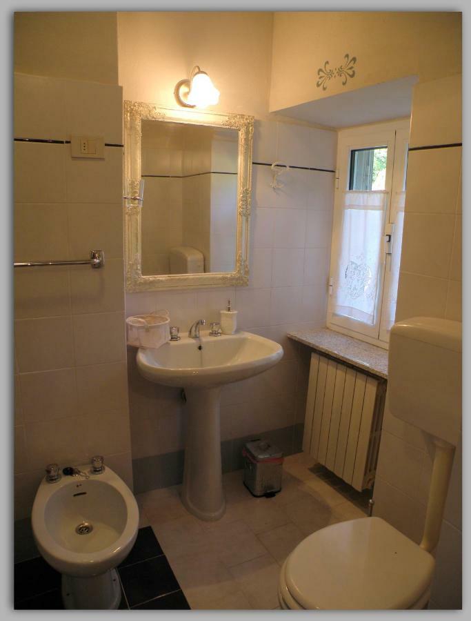 مبيت وإفطار Melazzo Cascina Luvot المظهر الخارجي الصورة